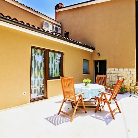 Ferlini In Istria With Private 10000 M2 Garden Villa