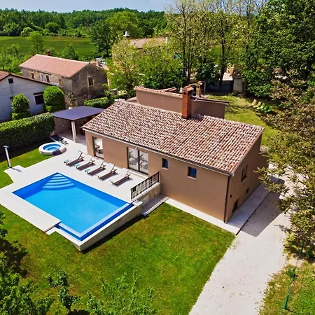 Ferlini In Istria With Private 10000 M2 Garden Villa *