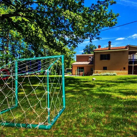 Villa Ferlini In Istria With Private 10000 M2 Garden Svetvincenat