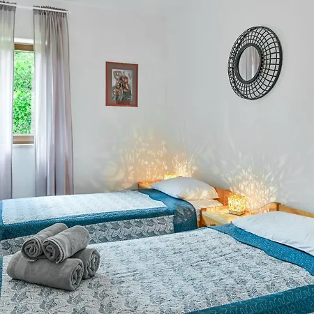 Villa Ferlini In Istria With Private 10000 M2 Garden, Wellness & Family Activities On Plot Svetvinčenat
